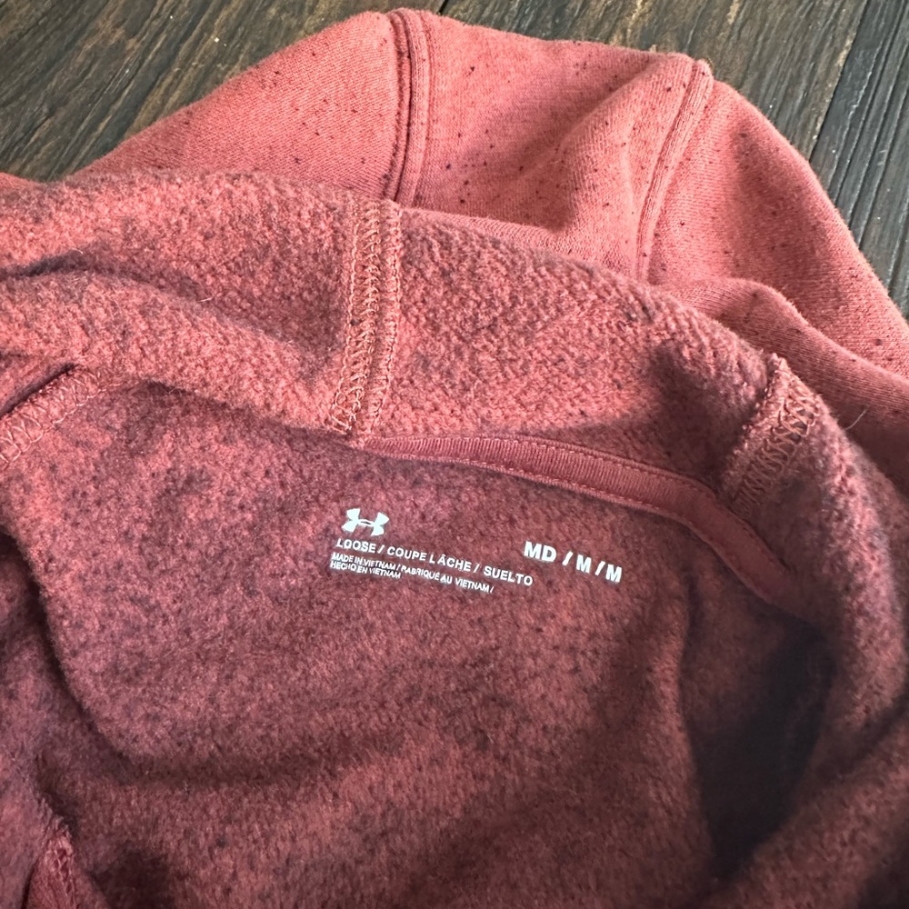 Under Armour Fleece Hoodie, Deep Rose, unisex Medium, EUC.